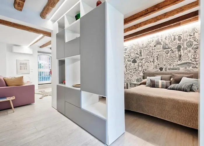 Charming With Private Courtyard ונציה