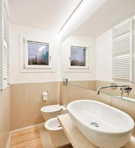 Charming With Private Courtyard * ונציה