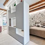 Charming With Private Courtyard ונציה